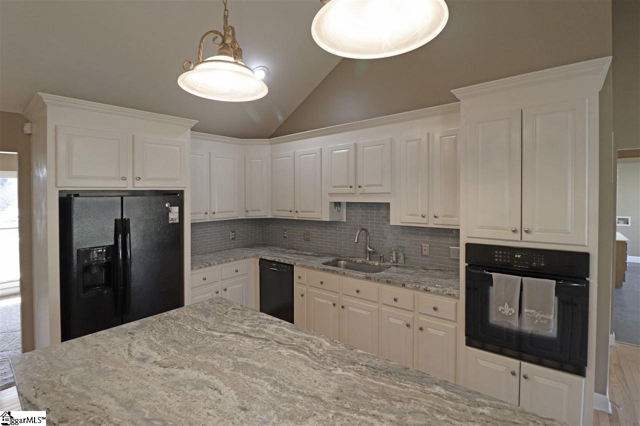 141 Dustin Street Easley, SC 29642 - Photo 7 of 35 Gallery Image 7