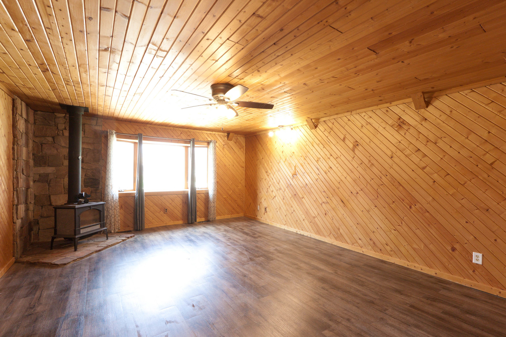 620 North 3rd Avenue Chenoa, IL 61726 - Photo 11 of 36