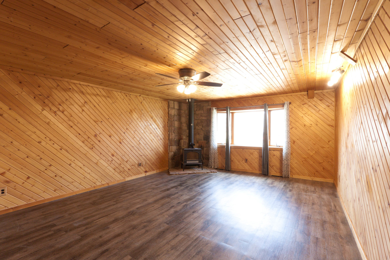 620 North 3rd Avenue Chenoa, IL 61726 - Photo 12 of 36