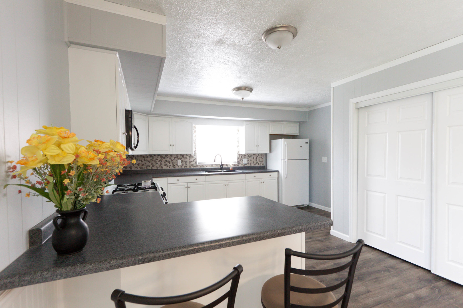 620 North 3rd Avenue Chenoa, IL 61726 - Photo 7 of 36