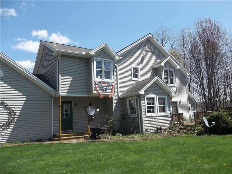 3020 Ellwood Road New Castle, PA 16101 - Photo 3 of 5 Exterior Back.