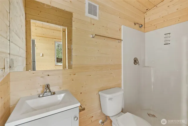 $299,950 | 56115 Kernahan Road East, Ashford, WA 98304