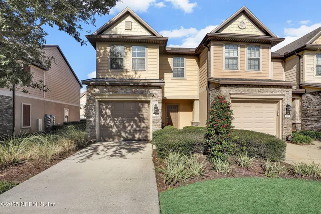 $2,100 | 7019 Buroak Court, Jacksonville, FL 32258