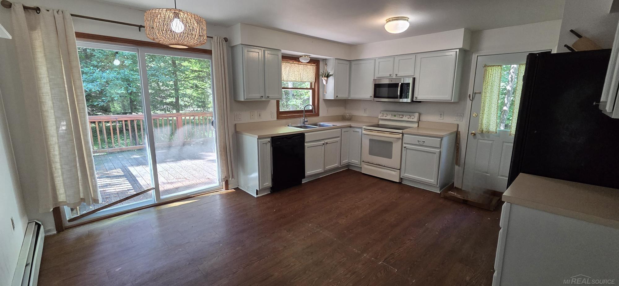 7088 Aitken Road Lexington, MI 48450 - Photo 7 of 25