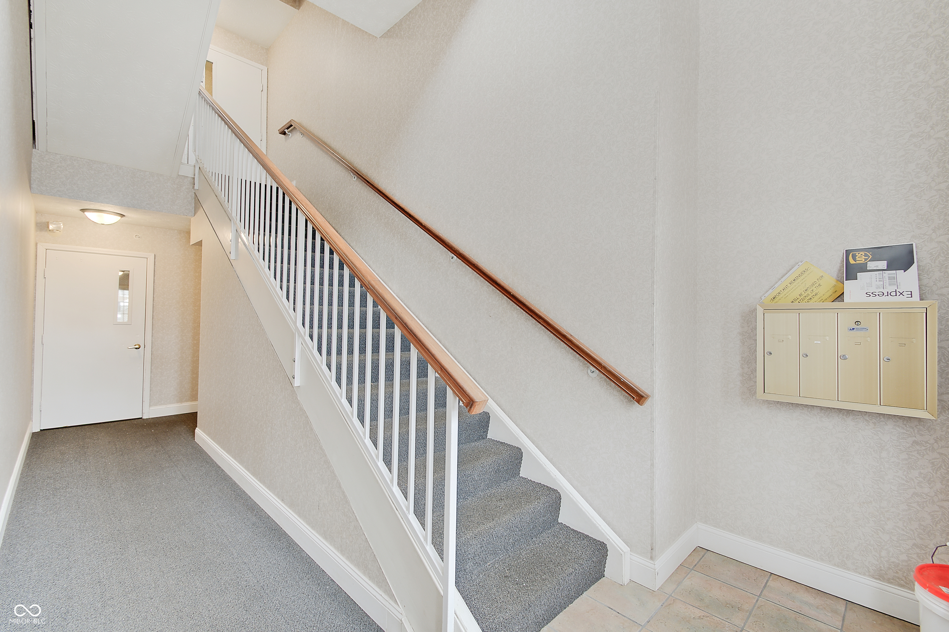 6509 Emerald Hill Court, Unit 311 Indianapolis, IN 46237 - Photo 2 of 31