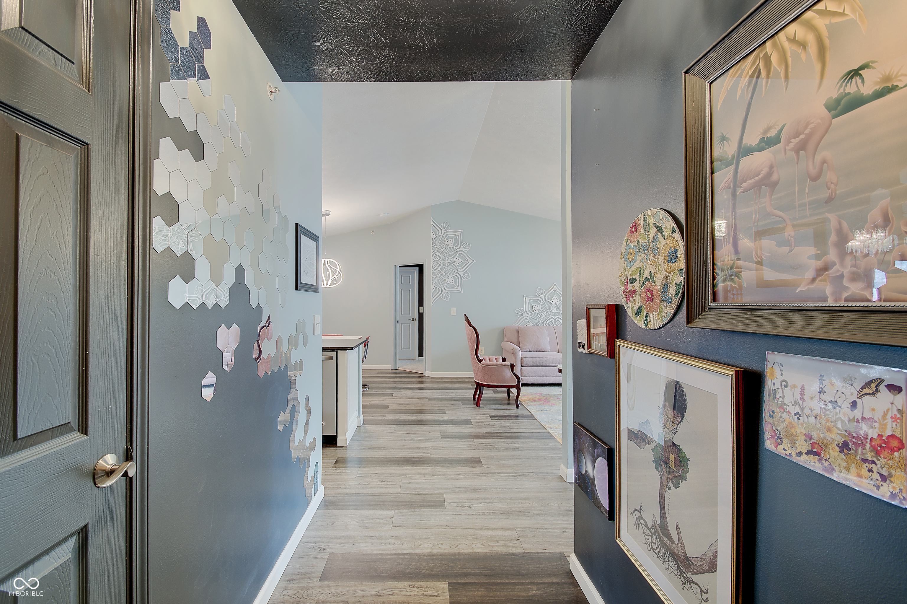 6509 Emerald Hill Court, Unit 311 Indianapolis, IN 46237 - Photo 4 of 31