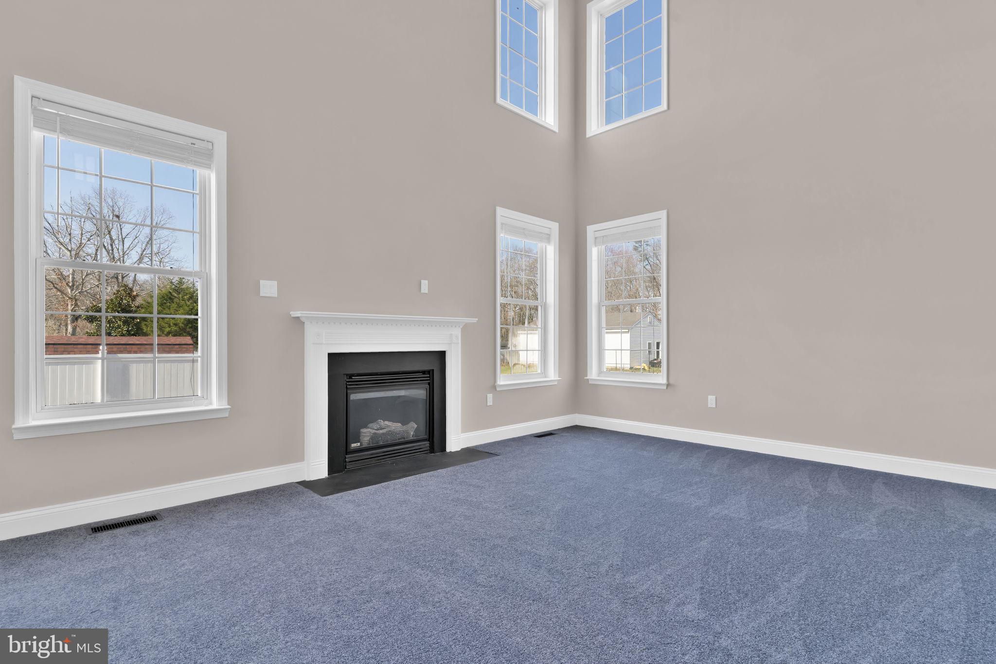 12577 Sub-Station Road Waldorf, MD 20601 - Photo 17 of 43 Living Room