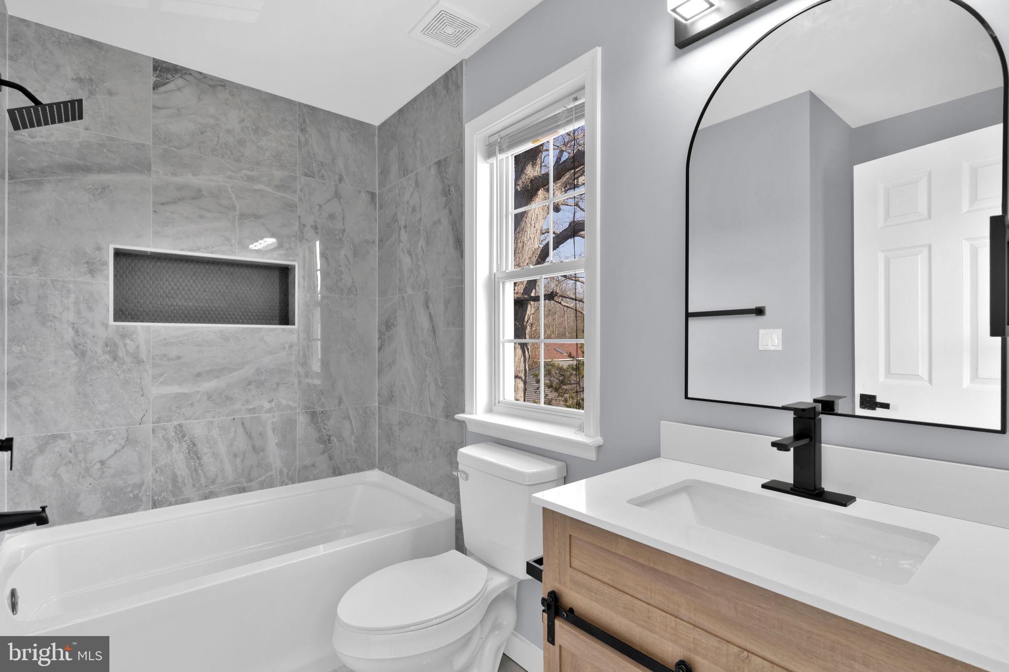 12577 Sub-Station Road Waldorf, MD 20601 - Photo 27 of 43 Full Bath