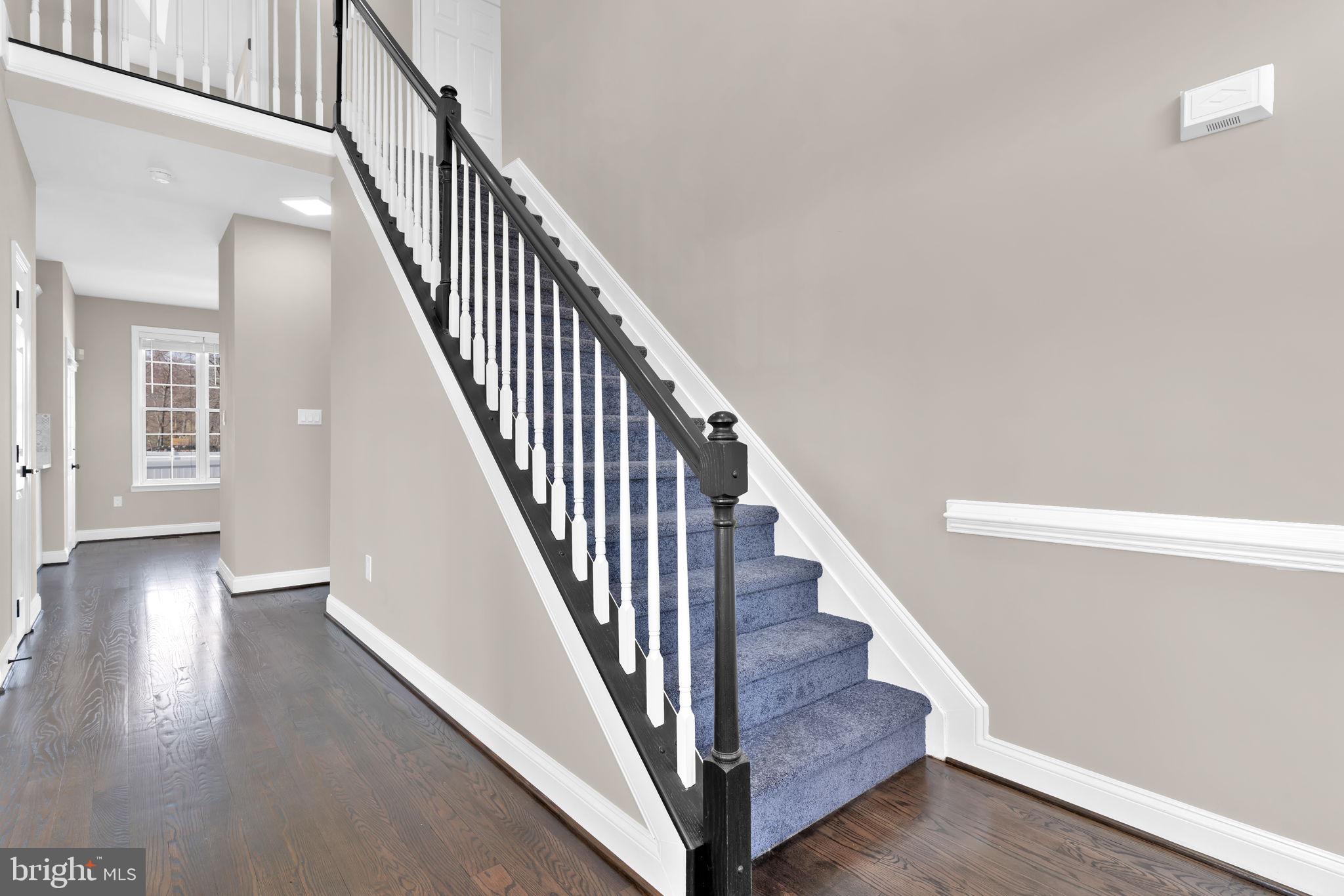 12577 Sub-Station Road Waldorf, MD 20601 - Photo 6 of 43 Foyer