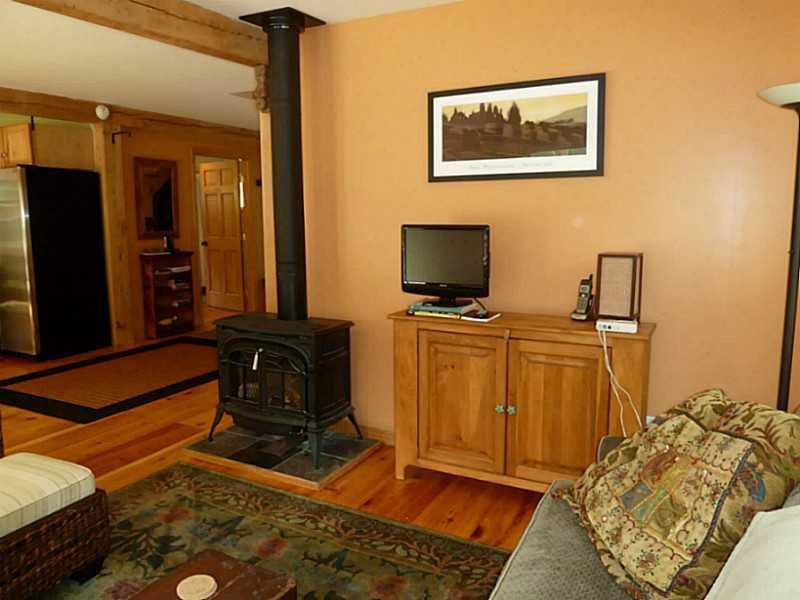 14 Plummer Road Westport Island, ME 04578 - Photo 8 of 35 Living Room.