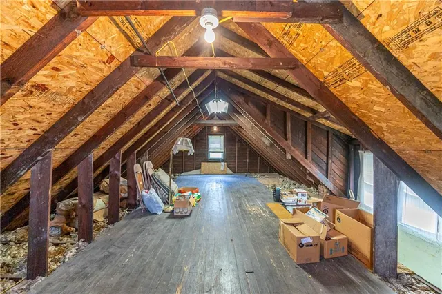 a view of an outdoor space