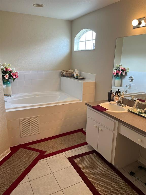 3549 Manor Loop Lakeland, FL 33810 - Photo 11 of 31