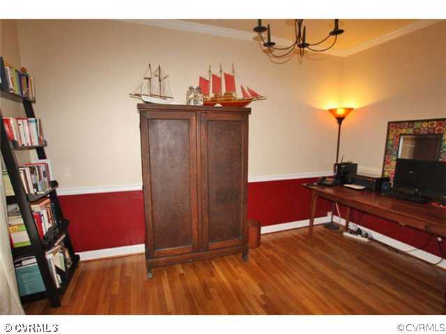 13904 Eastbluff Road Midlothian, VA 23112 - Photo 4 of 12 a workspace with furniture and wooden floor