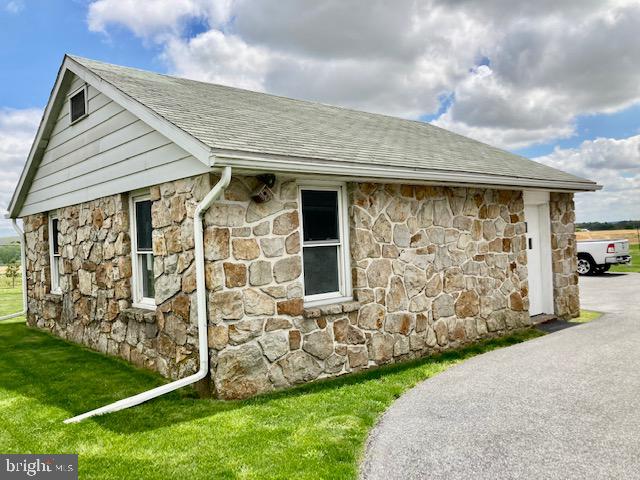 141 South Shirk Road New Holland, PA 17557 - Photo 19 of 19 Gallery Image 19