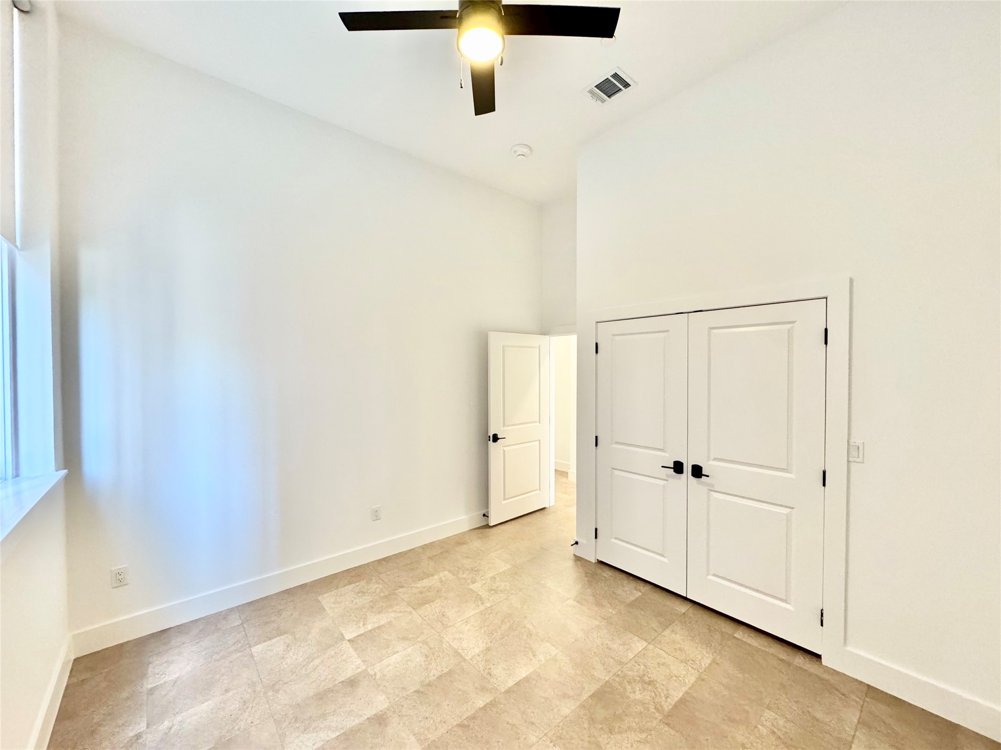 2102 Mechanic Street, Unit 101 Galveston, TX 77550 - Photo 11 of 31 2nd Bedroom