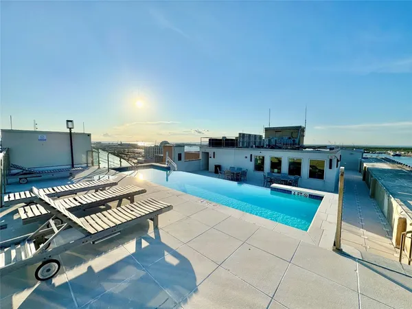 $2,770 | 2102 Mechanic Street, Unit 101, Galveston, TX 77550