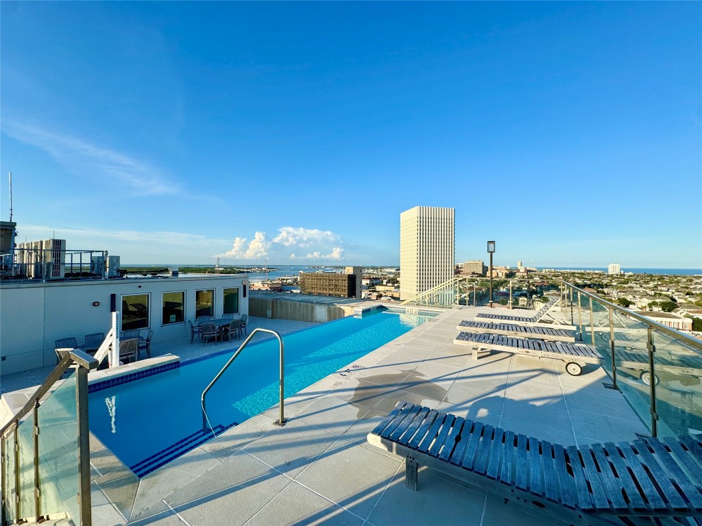 2102 Mechanic Street, Unit 101 Galveston, TX 77550 - Photo 27 of 31 Amenities Access at USNB Apartment Building 2 Blocks Away - Rooftop Patio/Pool