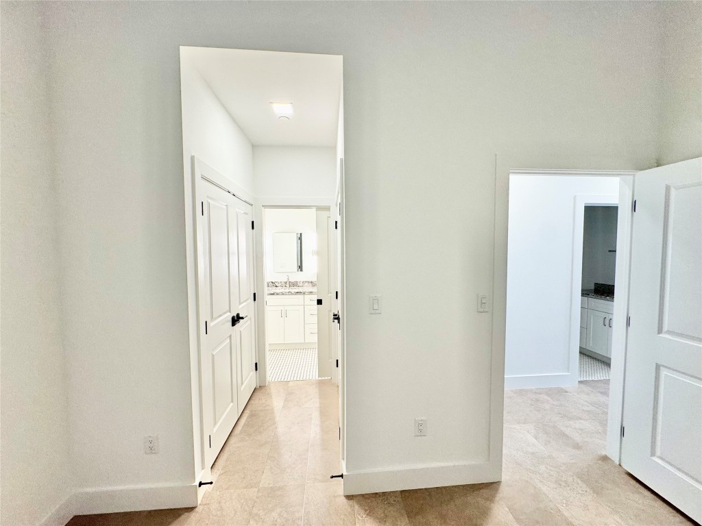 2102 Mechanic Street, Unit 101 Galveston, TX 77550 - Photo 7 of 31 Primary Suite