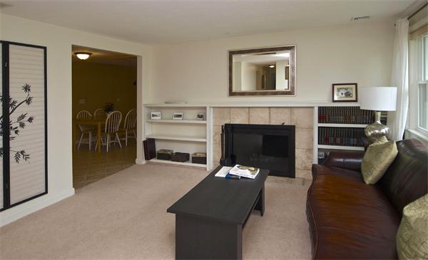 18 Rutledge Road Natick, MA 01760 - Photo 3 of 20