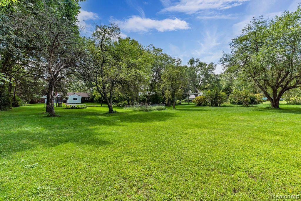 6481 Davison Road Burton, MI 48509 - Photo 28 of 29