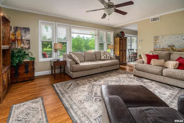 $345,000 | 1278 Nicklaus Lane, Marion, IL 62959