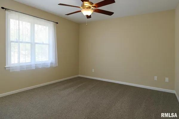 $345,000 | 1278 Nicklaus Lane, Marion, IL 62959