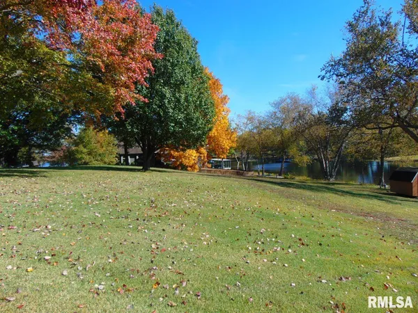 $345,000 | 1278 Nicklaus Lane, Marion, IL 62959