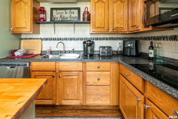 $345,000 | 1278 Nicklaus Lane, Marion, IL 62959