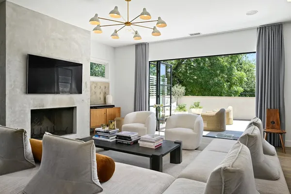 $2,850,000 | 3712 Meredith Street, Austin, TX 78703