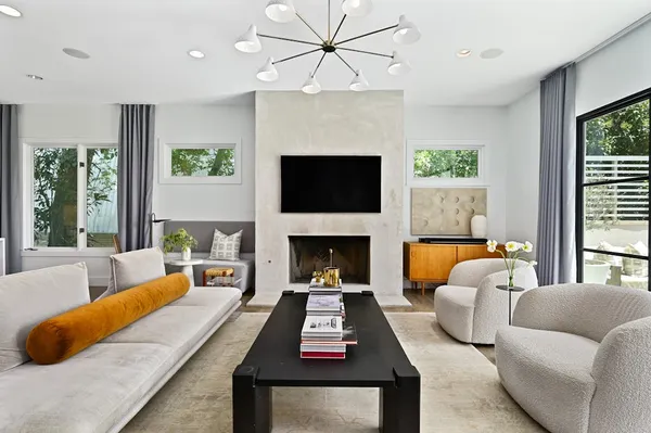 $2,850,000 | 3712 Meredith Street, Austin, TX 78703