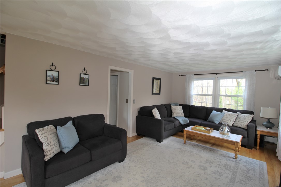 65 Hillside Road Cumberland, RI 02864 - Photo 23 of 48
