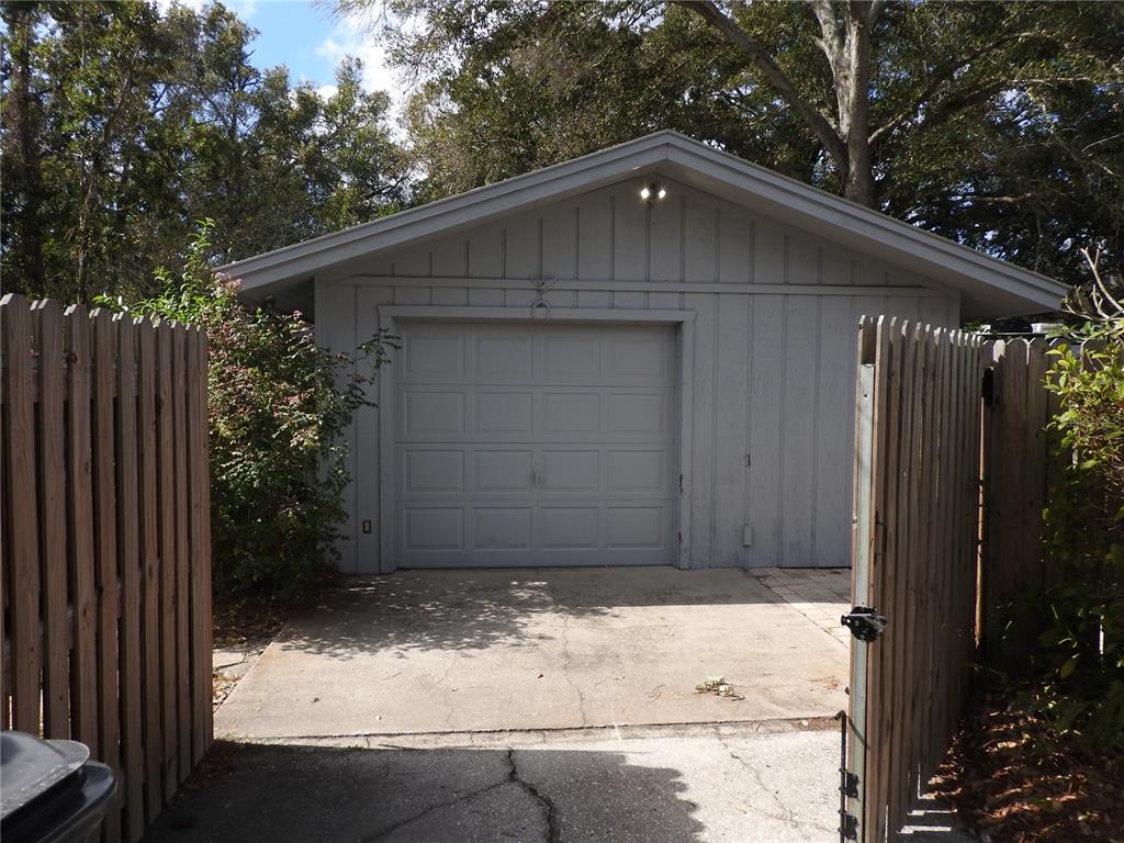 8308 Beasley Road Tampa, FL 33615 - Photo 6 of 49 Gallery Image 6