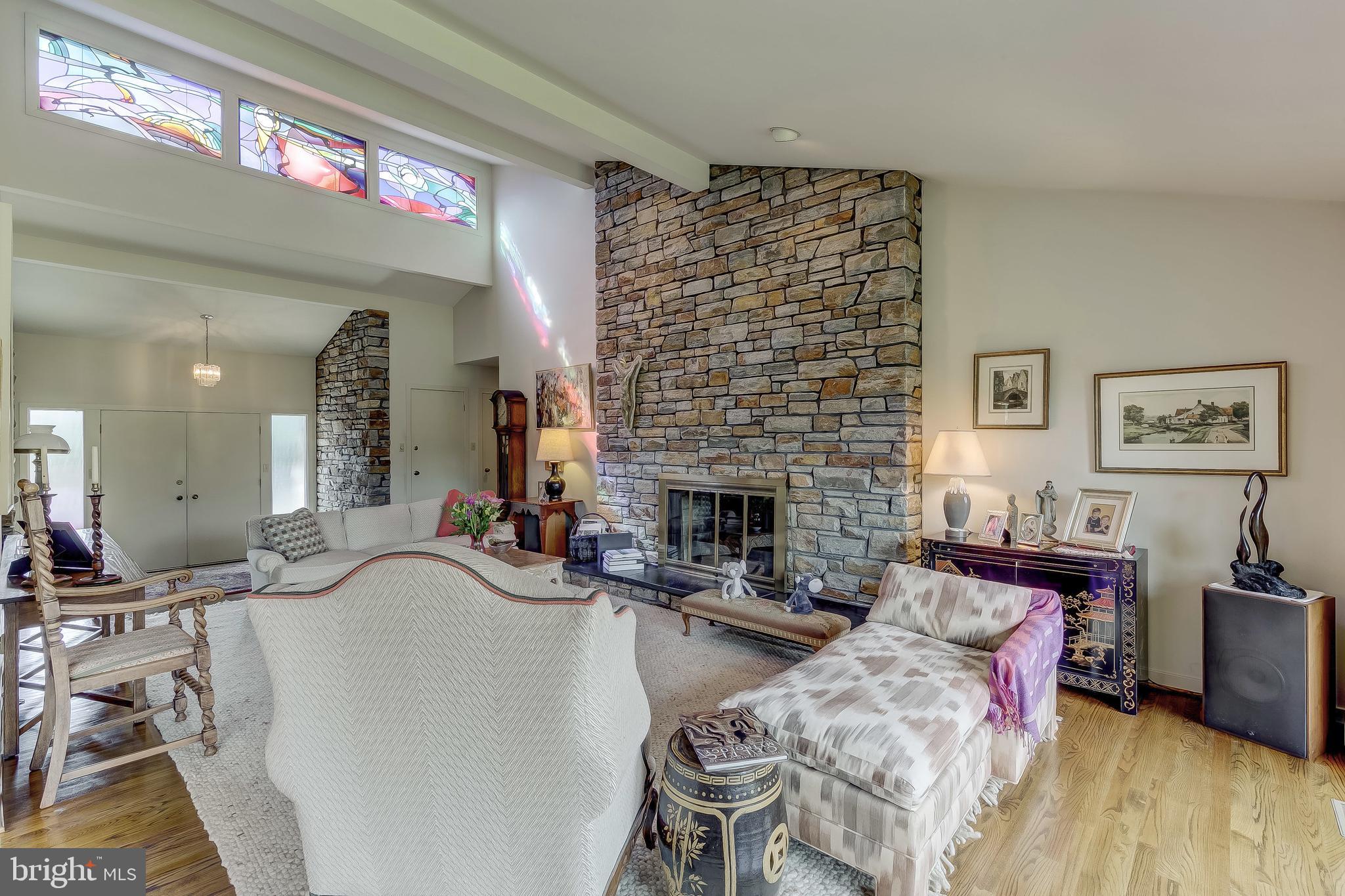 1623 Pot Spring Road Lutherville-Timonium, MD 21093 - Photo 6 of 40 Living Room
