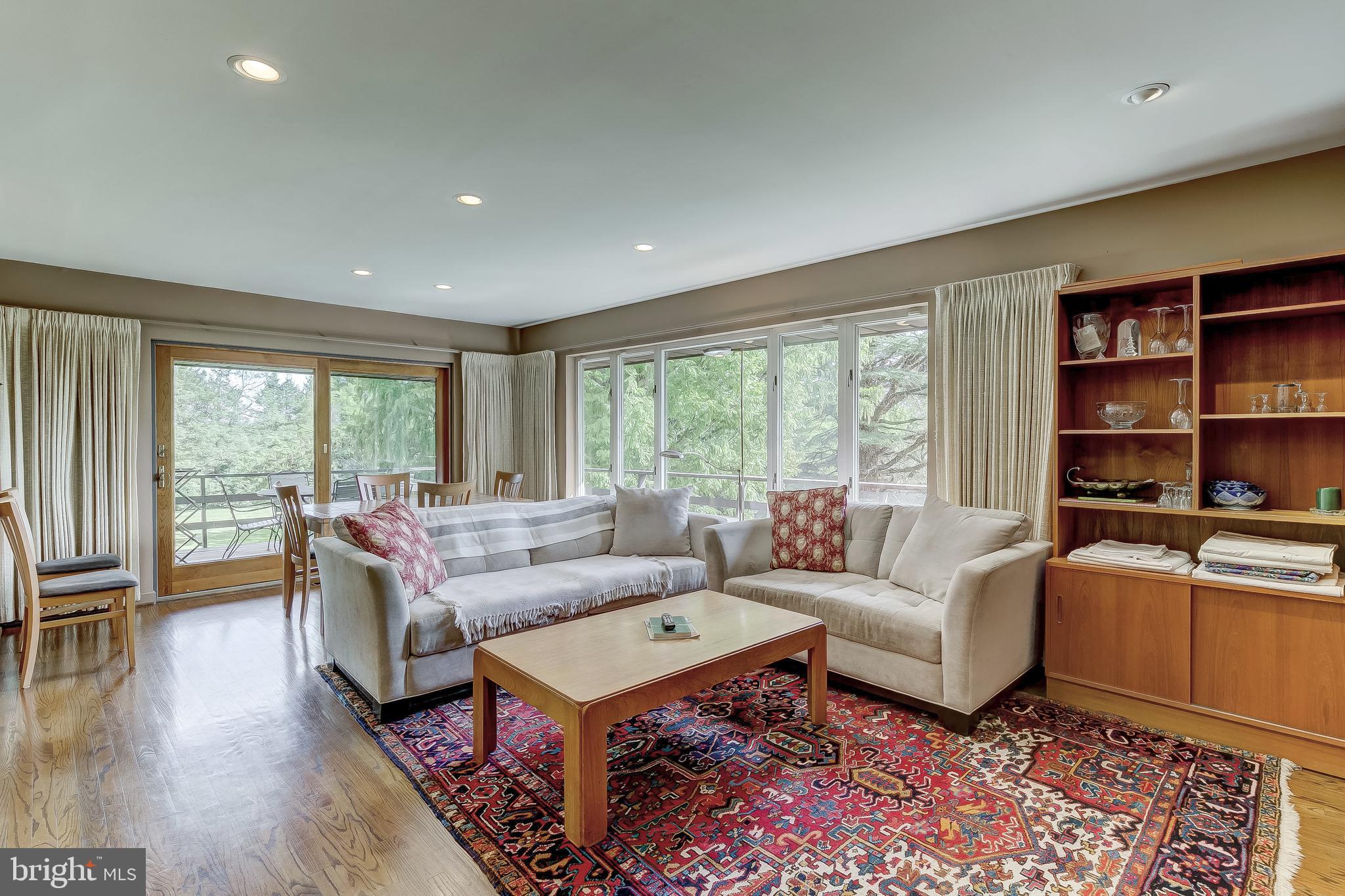 1623 Pot Spring Road Lutherville-Timonium, MD 21093 - Photo 10 of 40 Family Room
