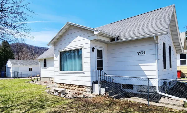 $189,900 | 701 Olmstead Street, Winona, MN 55987