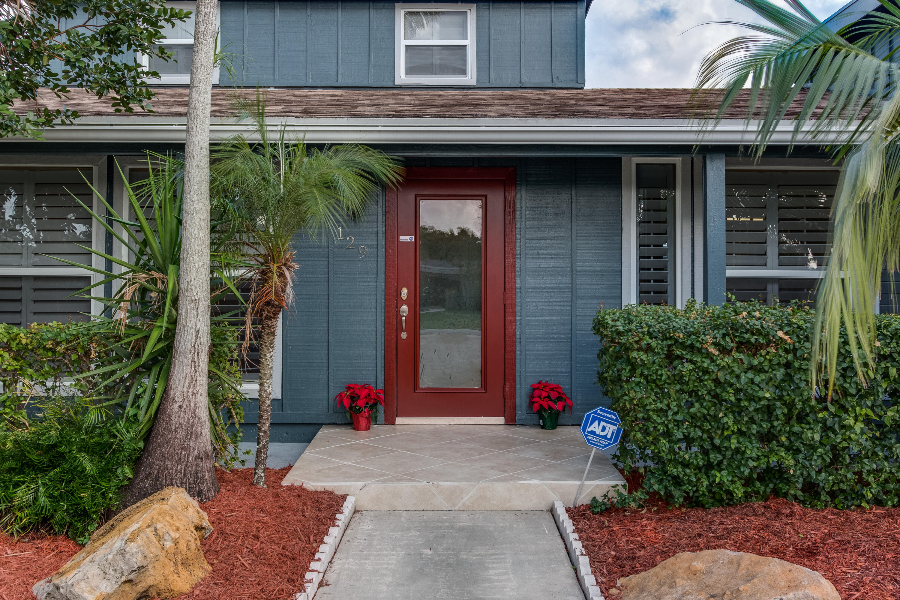 129 Cleveland Road Lake Worth, FL 33467 - Photo 5 of 42 untitled-5