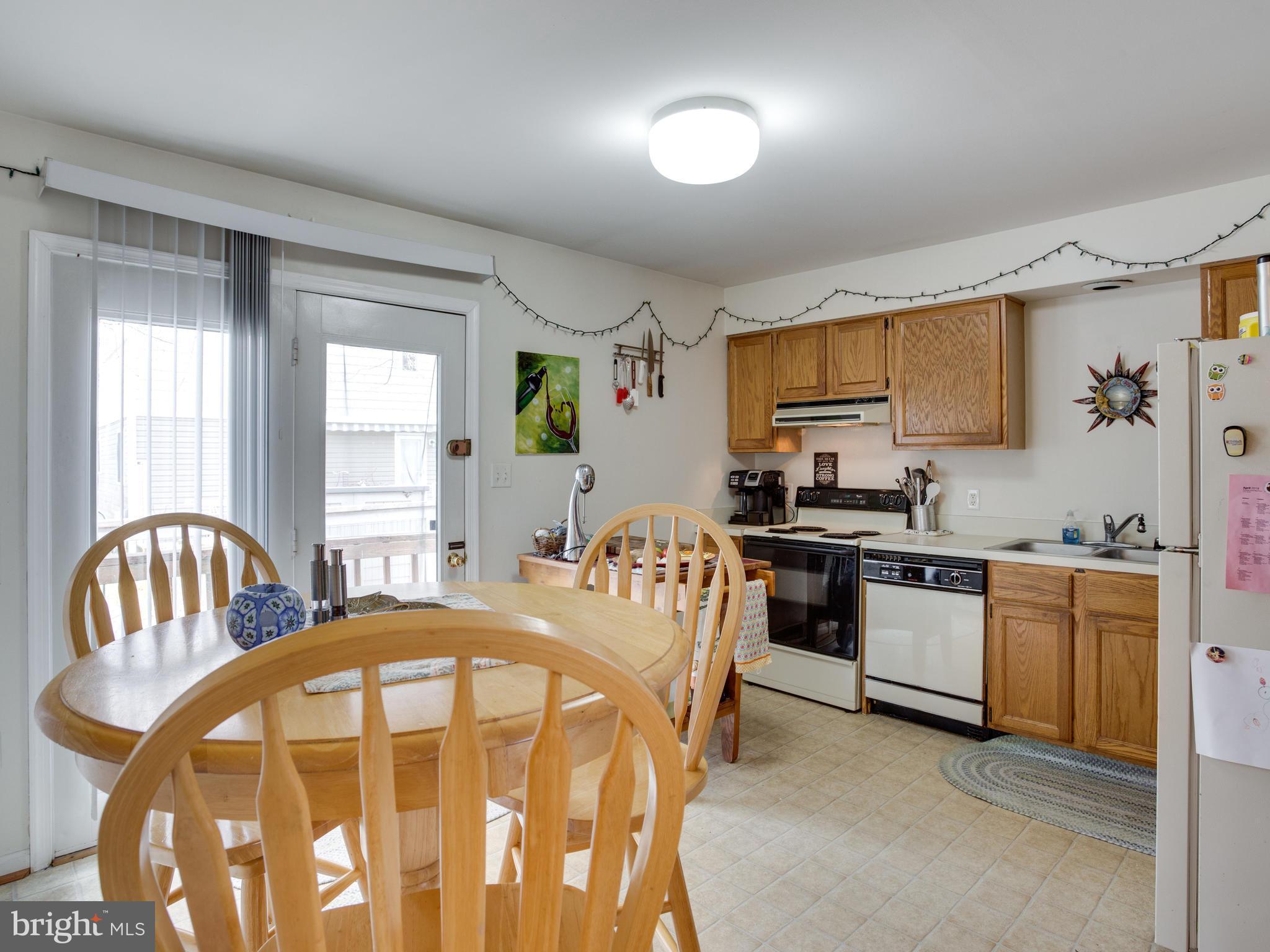 6030 Fir Road St. Leonard, MD 20685 - Photo 10 of 30 Kitchen