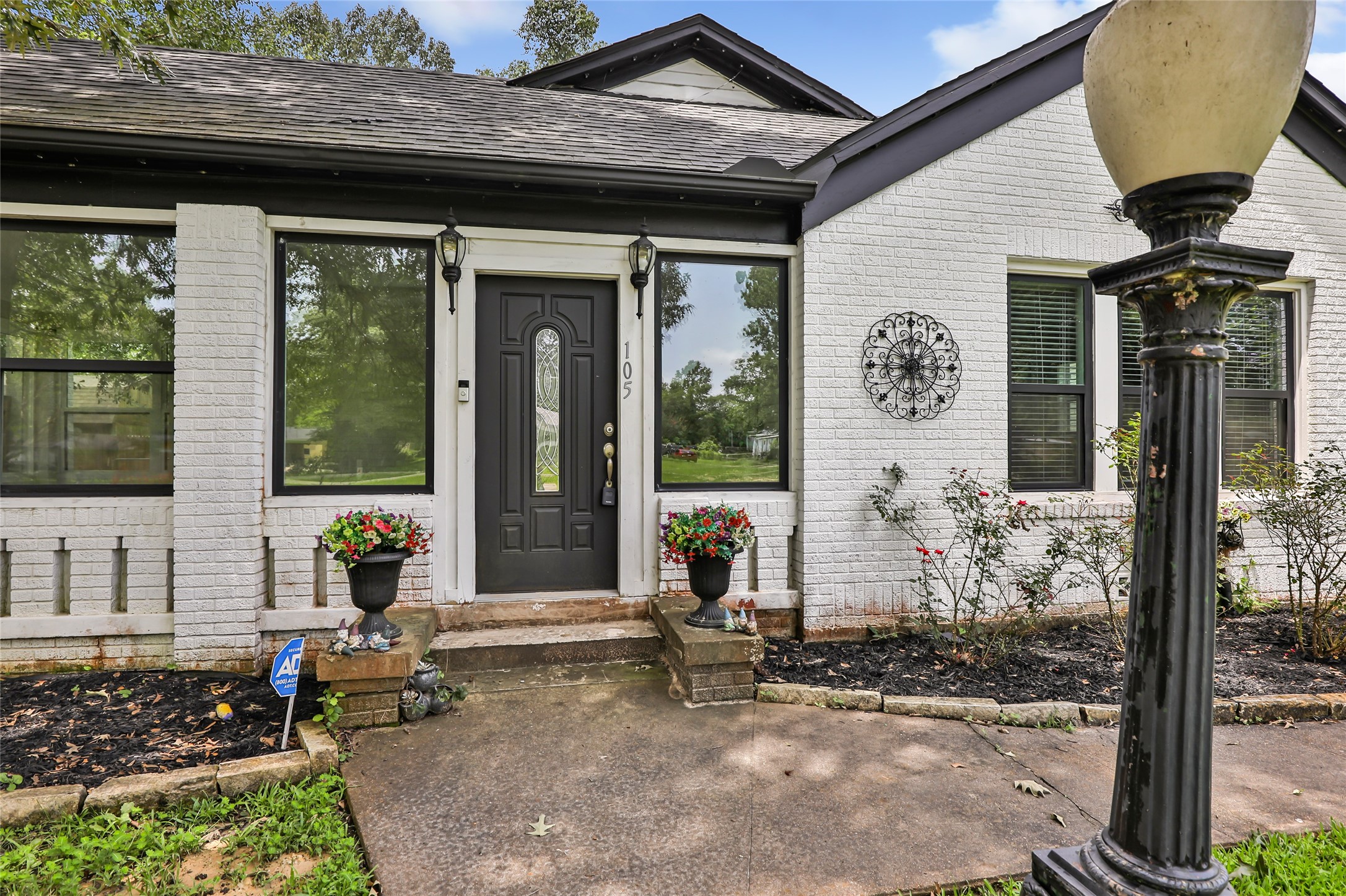 105 Wallisville Road Liberty, TX 77575 - Photo 5 of 43