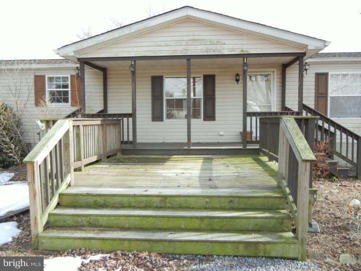 3318 Carpenter Bridge Road Felton, DE 19943 - Photo 4 of 23 Deck