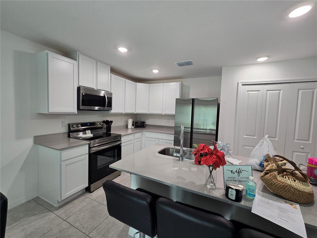 15271 Green Jay Road Weeki Wachee, FL 34614 - Photo 10 of 25