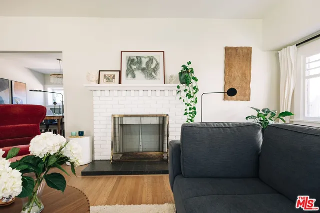 $1,395,000 | 889 North Chester Avenue, Pasadena, CA 91104