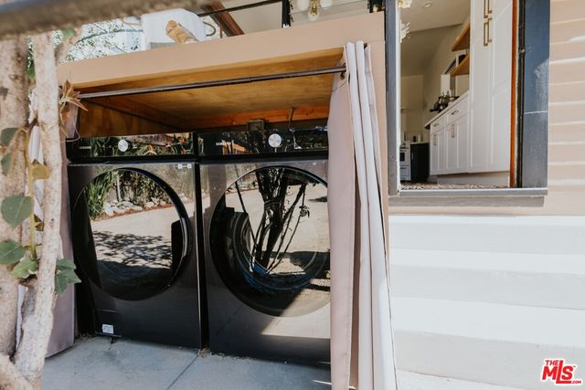 $1,395,000 | 889 North Chester Avenue, Pasadena, CA 91104
