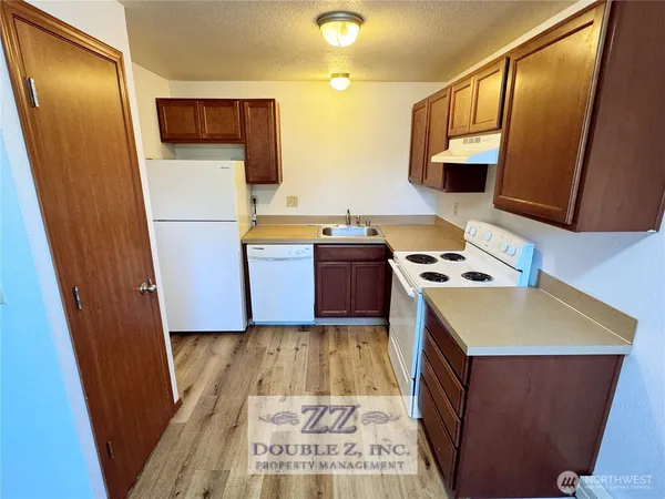 $848,000 | 10712 64th Avenue East, Puyallup, WA 98373