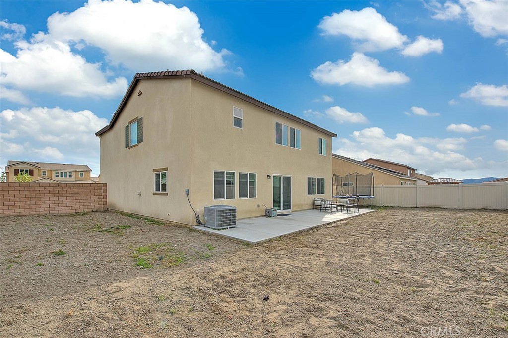 885 Canopy Lane San Jacinto, CA 92583 - Photo 23 of 75 a view of a house with a dry yard
