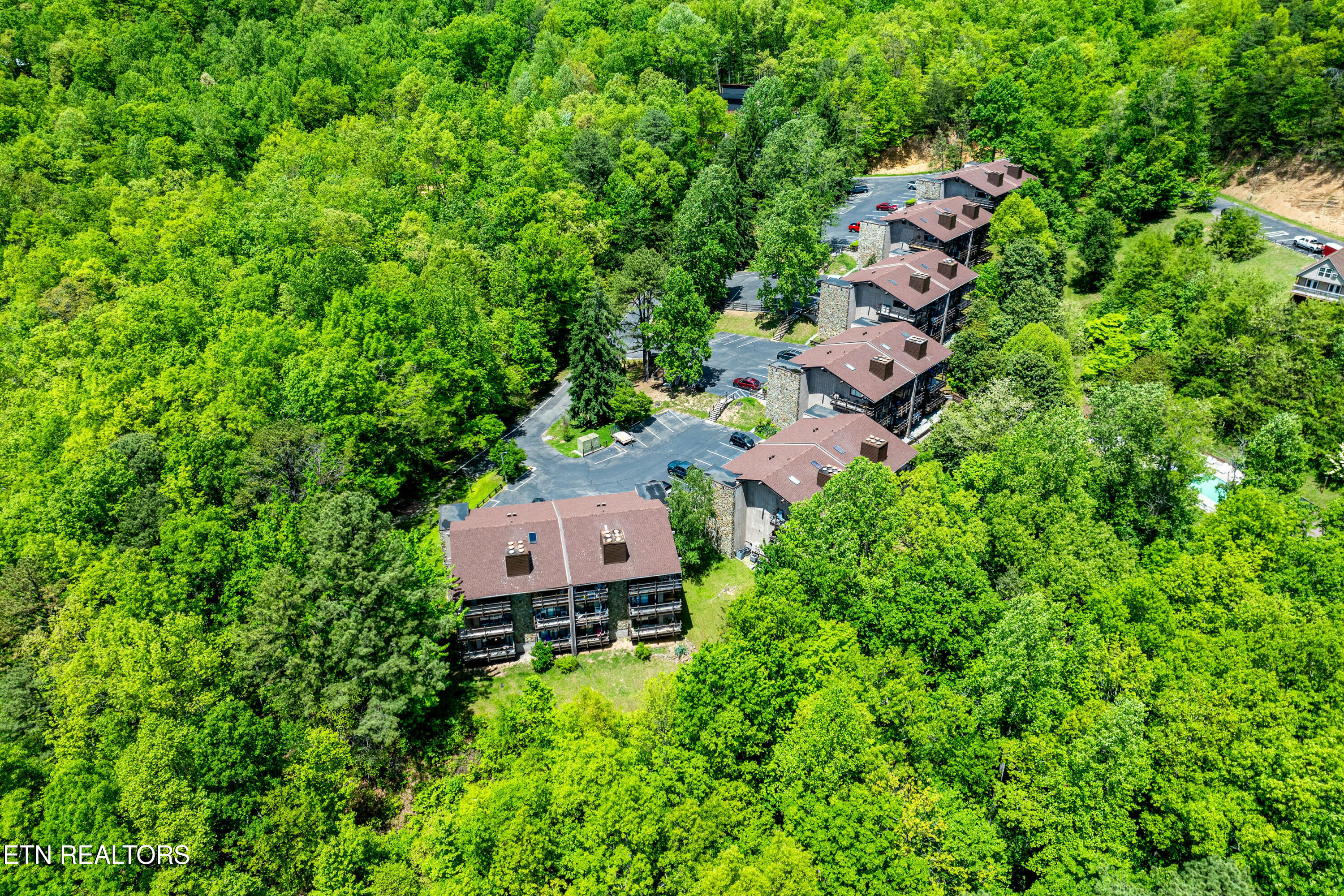 1081 Cove Road, Unit 1024 Sevierville, TN 37876 - Photo 32 of 39 1081CoveRdunit1024-26
