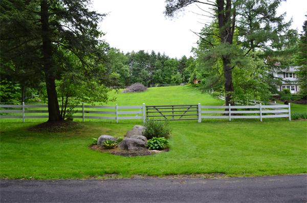 139 Fowler Road Westfield, MA 01085 - Photo 6 of 25 Gallery Image 6