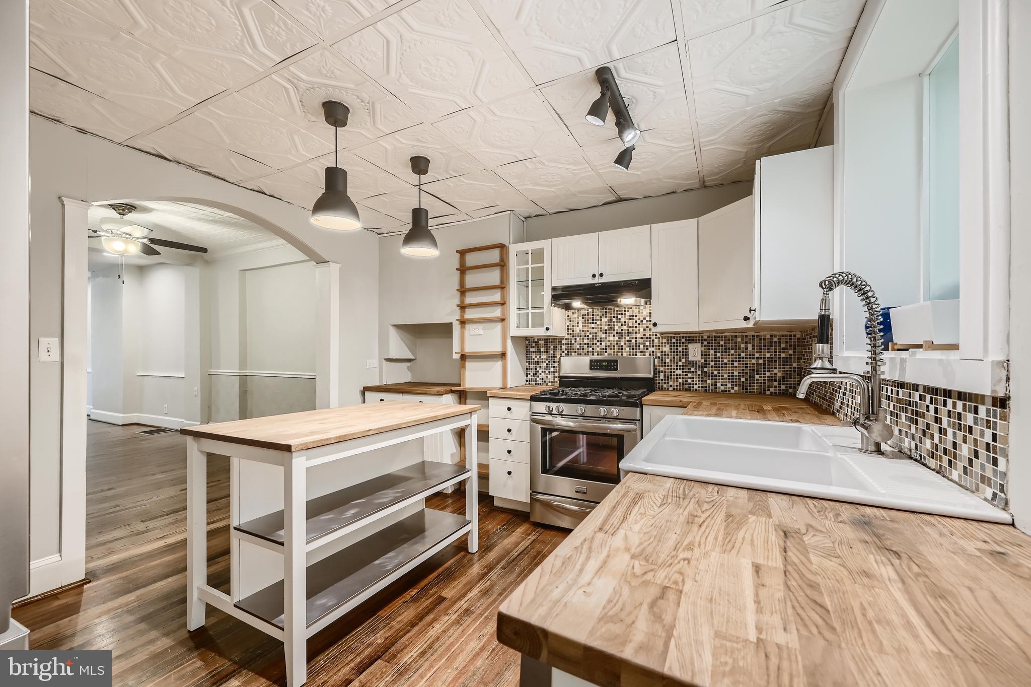 3002 Keswick Road Baltimore, MD 21211 - Photo 8 of 29 Gallery Image 8