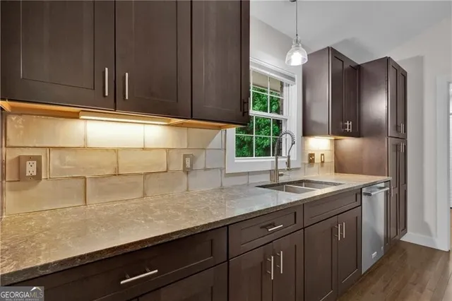 $995,000 | 225 Jayne Ellen Way, Alpharetta, GA 30009