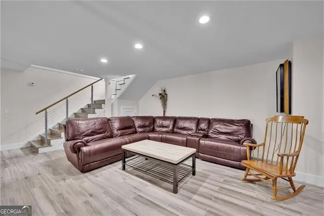 $995,000 | 225 Jayne Ellen Way, Alpharetta, GA 30009