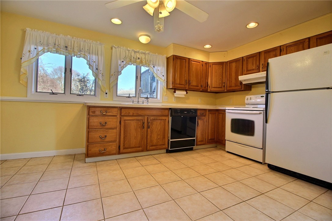 50 Hubbard Street Westerly, RI 02891 - Photo 25 of 33 Gallery Image 25
